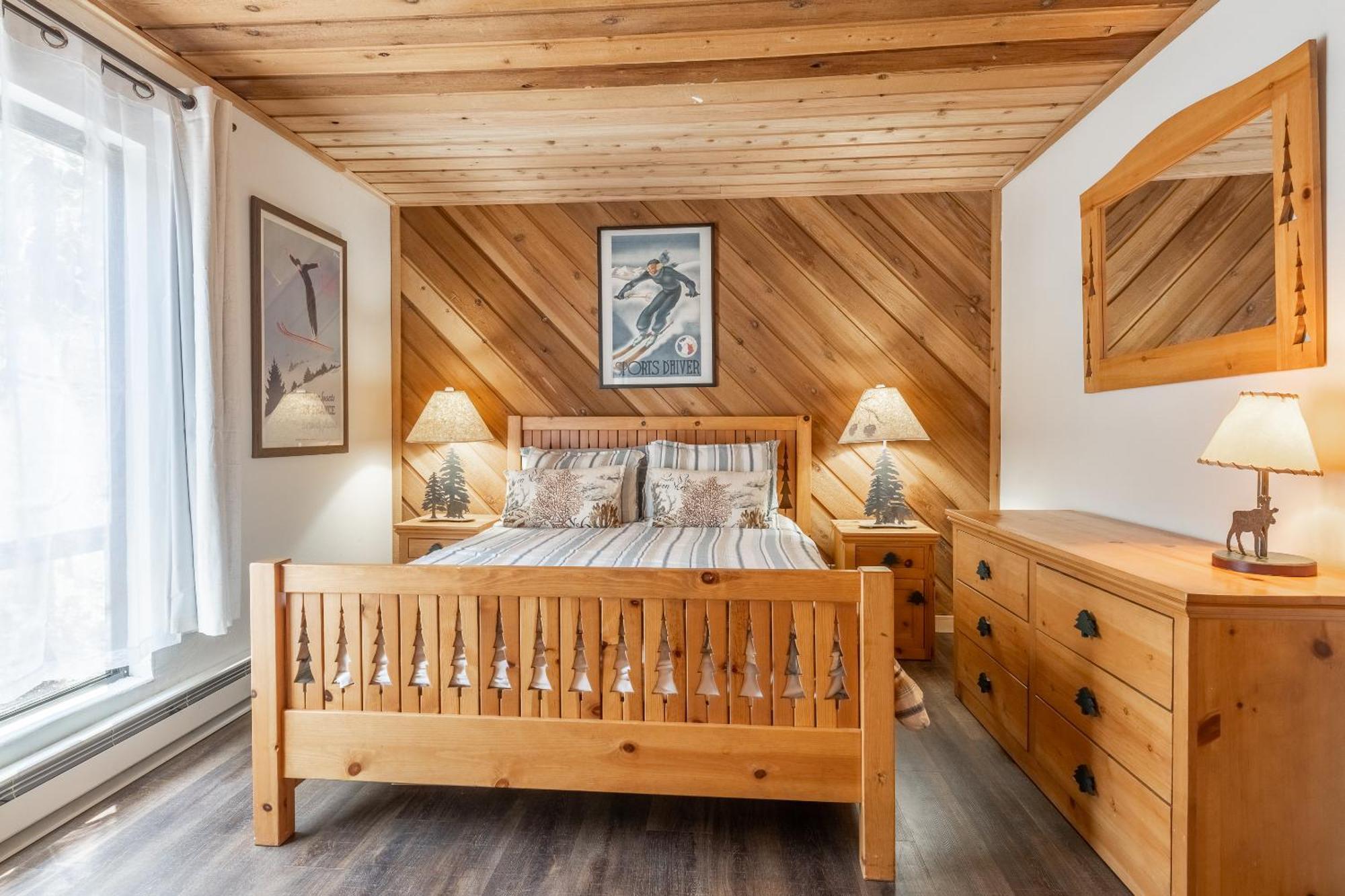 Courchevel #15 - 2 Bedroom, 2 Bathroom, Sleeps 6! Just Steps To Canyon Lodge! Hébergement de vacances Mammoth Lakes
